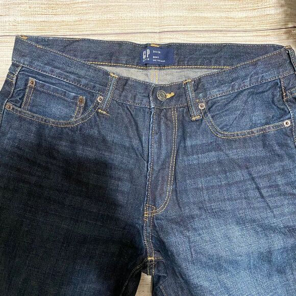 Gap denim blue jeans -boot style - Picture 2 of 6